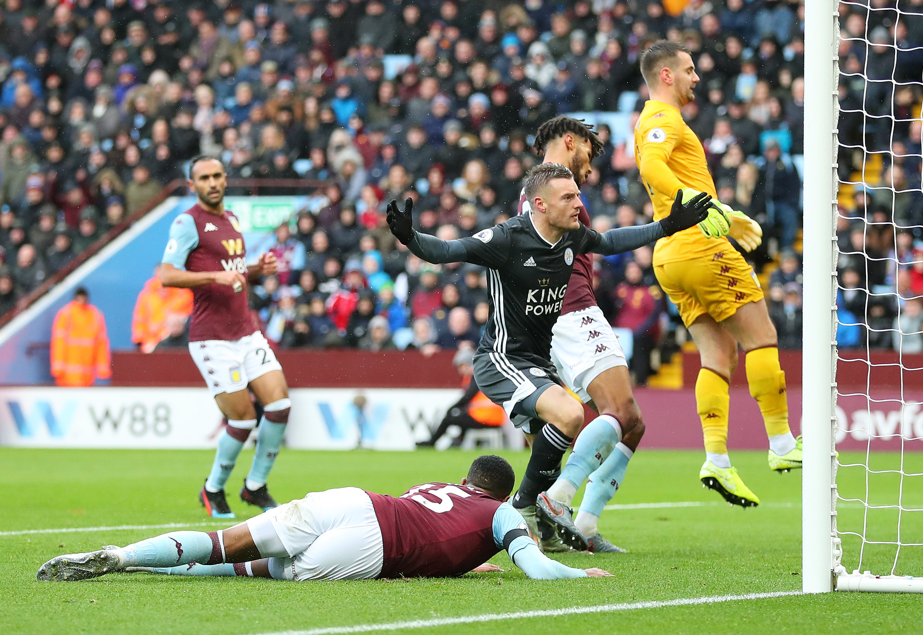 球员薪资的 球员薪资的